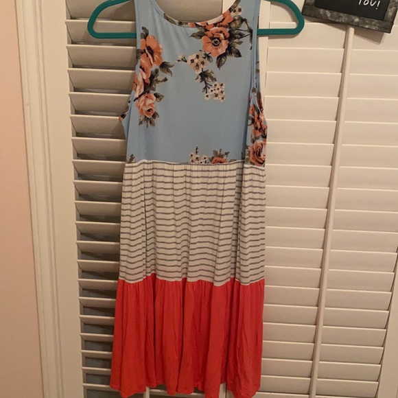 Spring Dress - size L - Picture 4 of 4